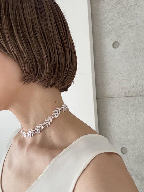 leaf choker